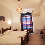Meros, Santikos Collection فندق ناوسا