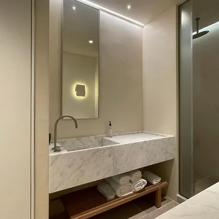 亚特兰蒂斯酒店 酒店 纳乌萨