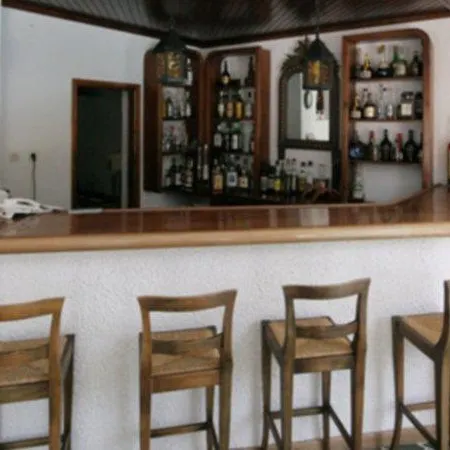 亚特兰蒂斯酒店 4* 纳乌萨