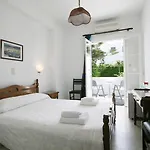 Meros, Santikos Collection Hotel 4*