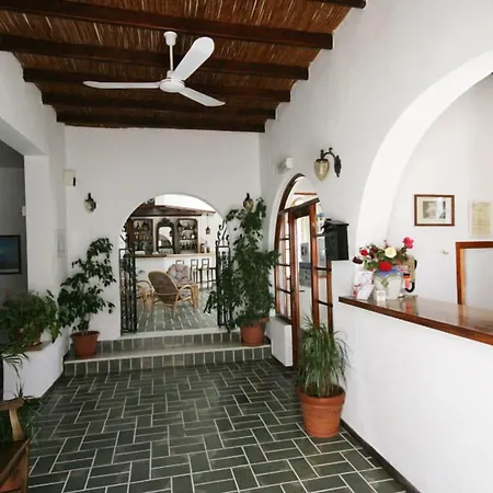 Meros, Santikos Collection Hotel Naousa (Paros)