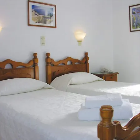 Meros, Santikos Collection Hotel