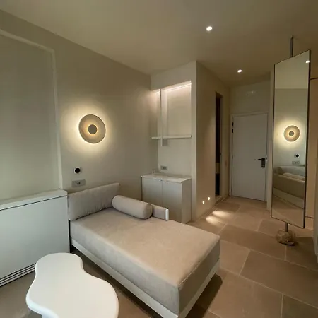 Meros, Santikos Collection Hotel 4*