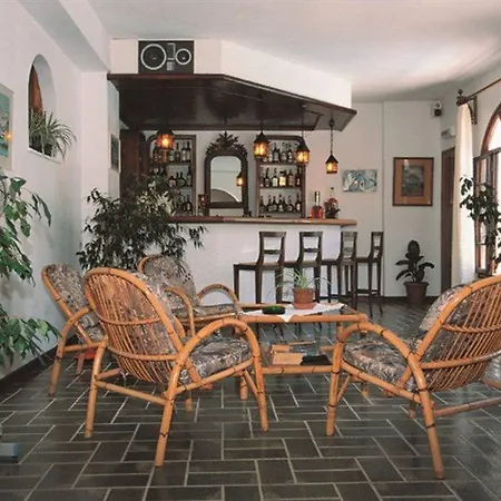 Meros, Santikos Collection 4*