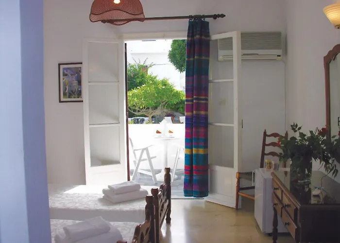 Meros, Santikos Collection