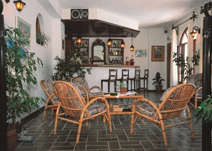 Meros, Santikos Collection 4*