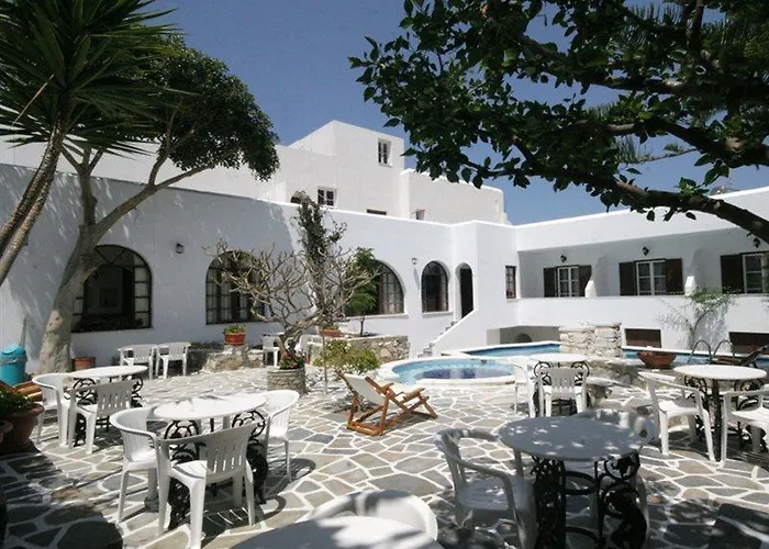 Meros, Santikos Collection Ξενοδοχείο 4*